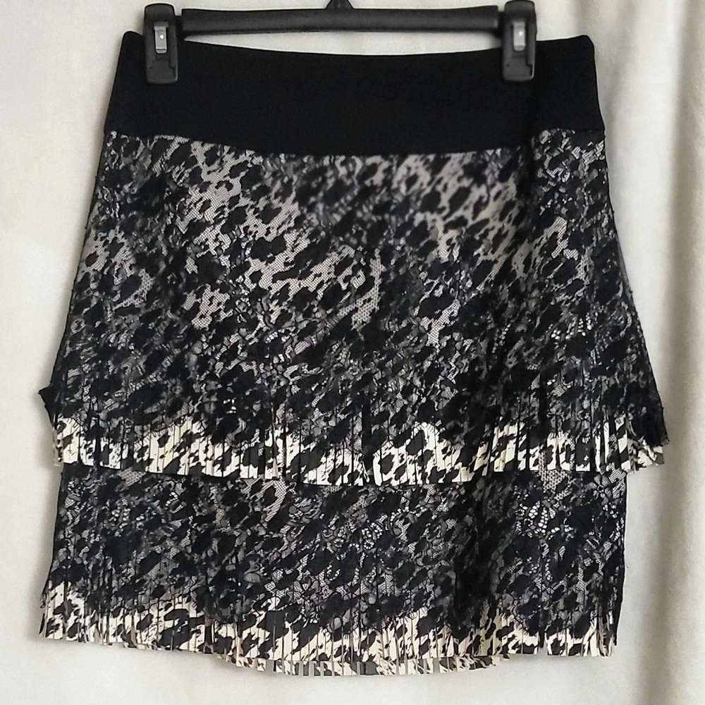 Ann Taylor Black and White tiered lace skirt with Fringe. 2